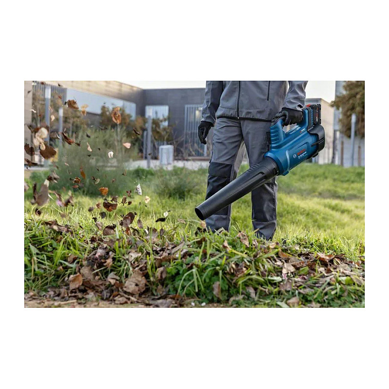 Akumulatorski puhač lišća BOSCH GBL 18V-750 Professional (solo)-1