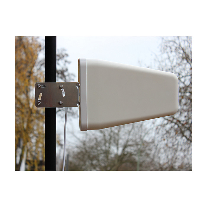 LTE Antena DELOCK 88808 (N konektor, 8-9 dBi, 5m kabel, vanjska, usmjerena)-1