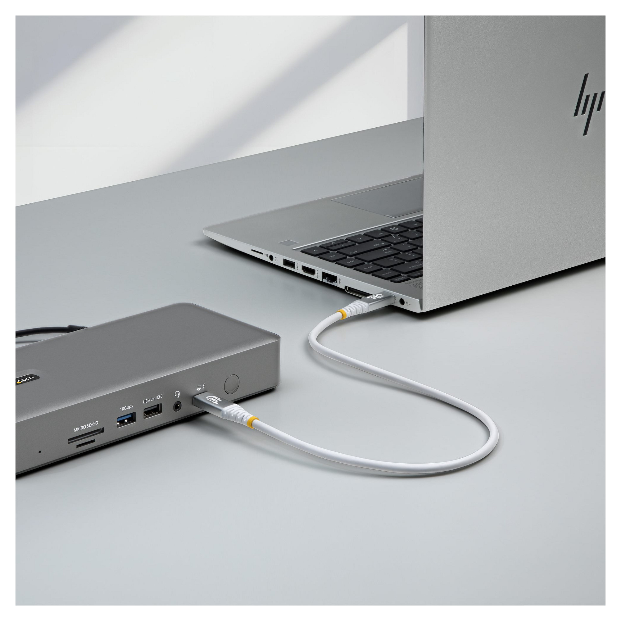 USB-C kabel STARTECH USB4 80Gbps 1m (240W PD, 8K 120Hz, DP 2.1, Thunderbolt 4, bijeli)-5