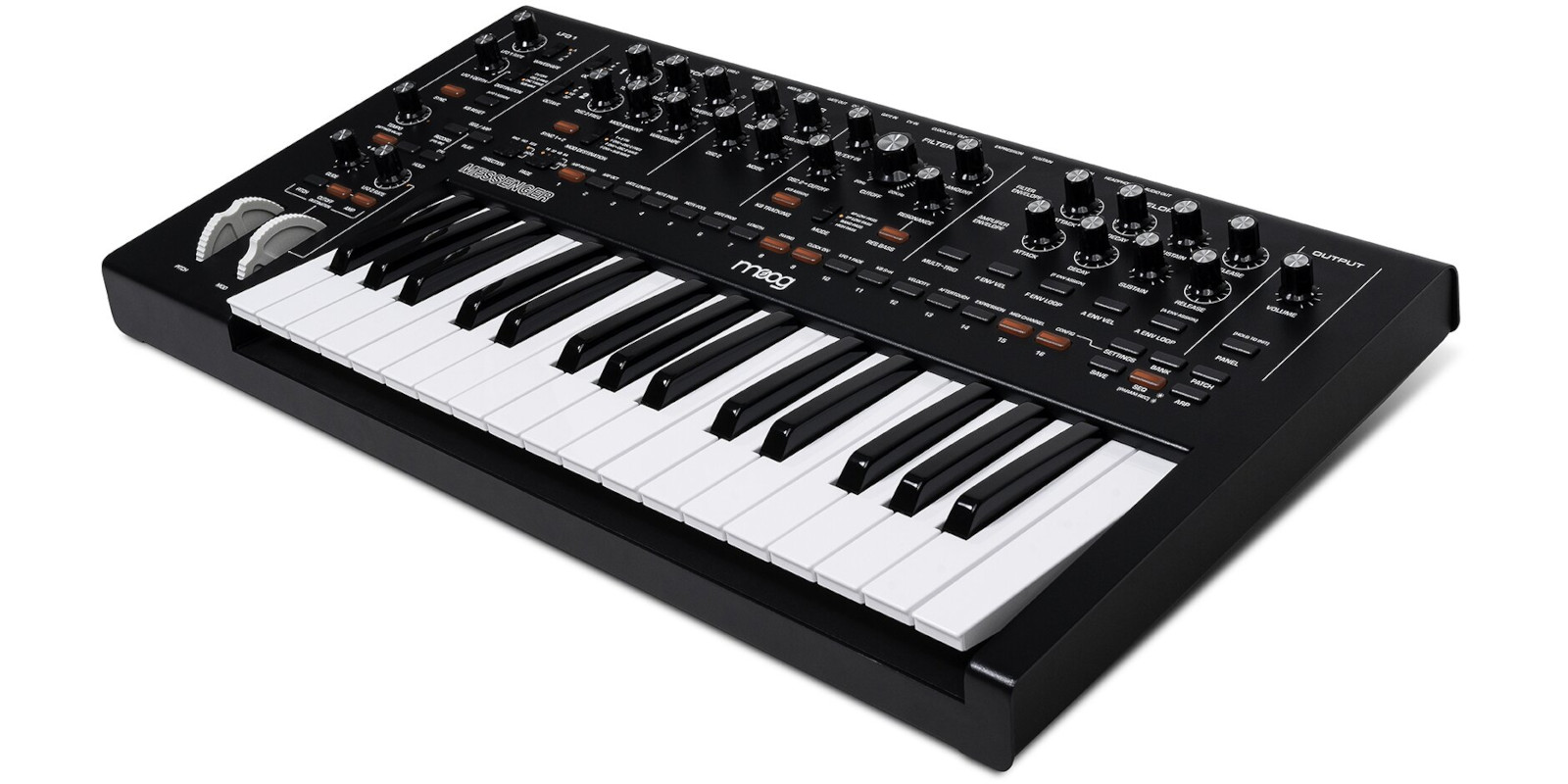 Analogni sintisajzer MOOG Messenger-8