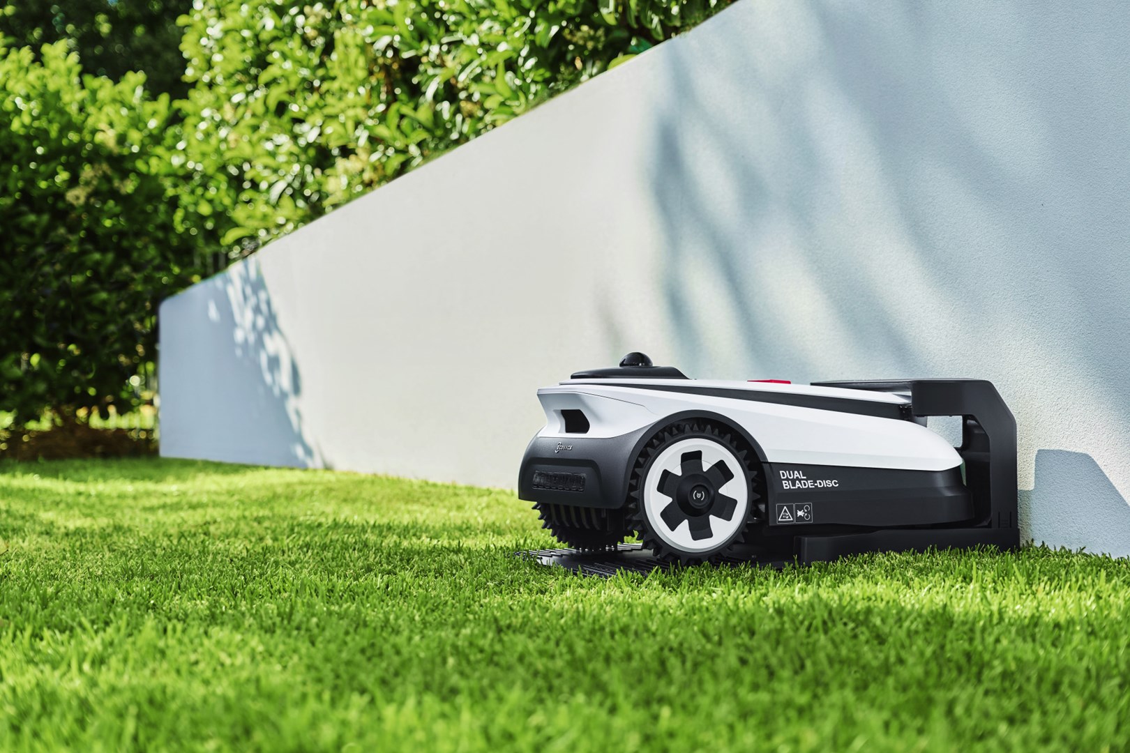 Robotska kosilica ECOVACS GOAT G1-600-25
