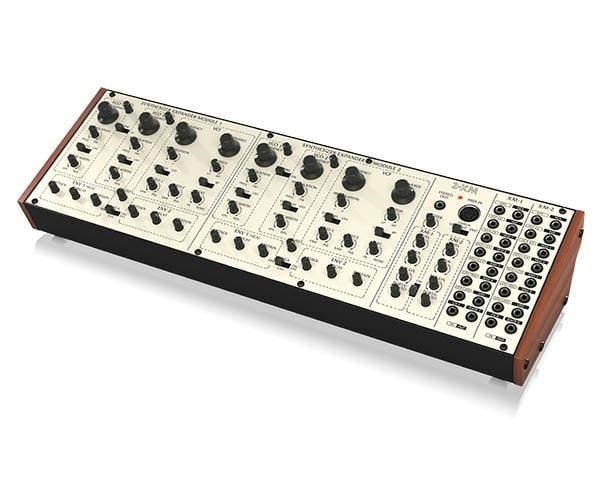Analogni sintesajzer BEHRINGER 2-XM