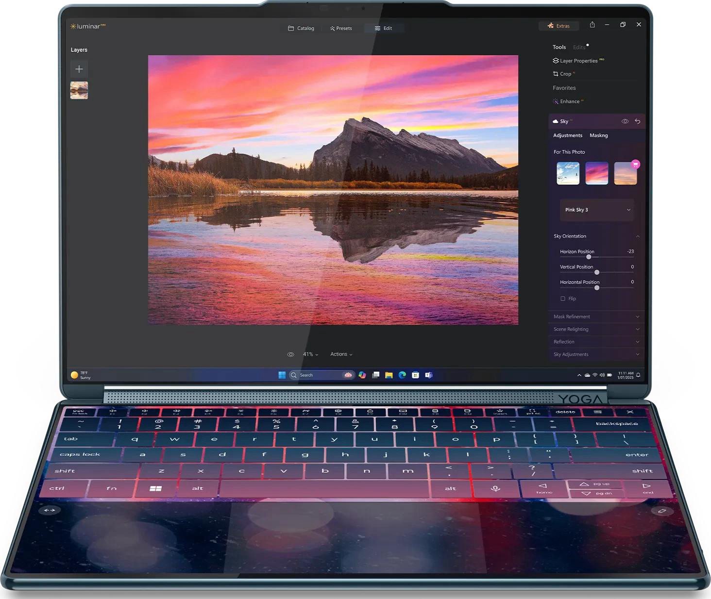 Laptop LENOVO Yoga Book 9 (Dual 14" OLED, 2.8K, Intel Core Ultra 7 255H, 32GB, 1TB SSD, Intel Arc Graphics, Windows 11 Pro, Non-HR tipkovnica)-0