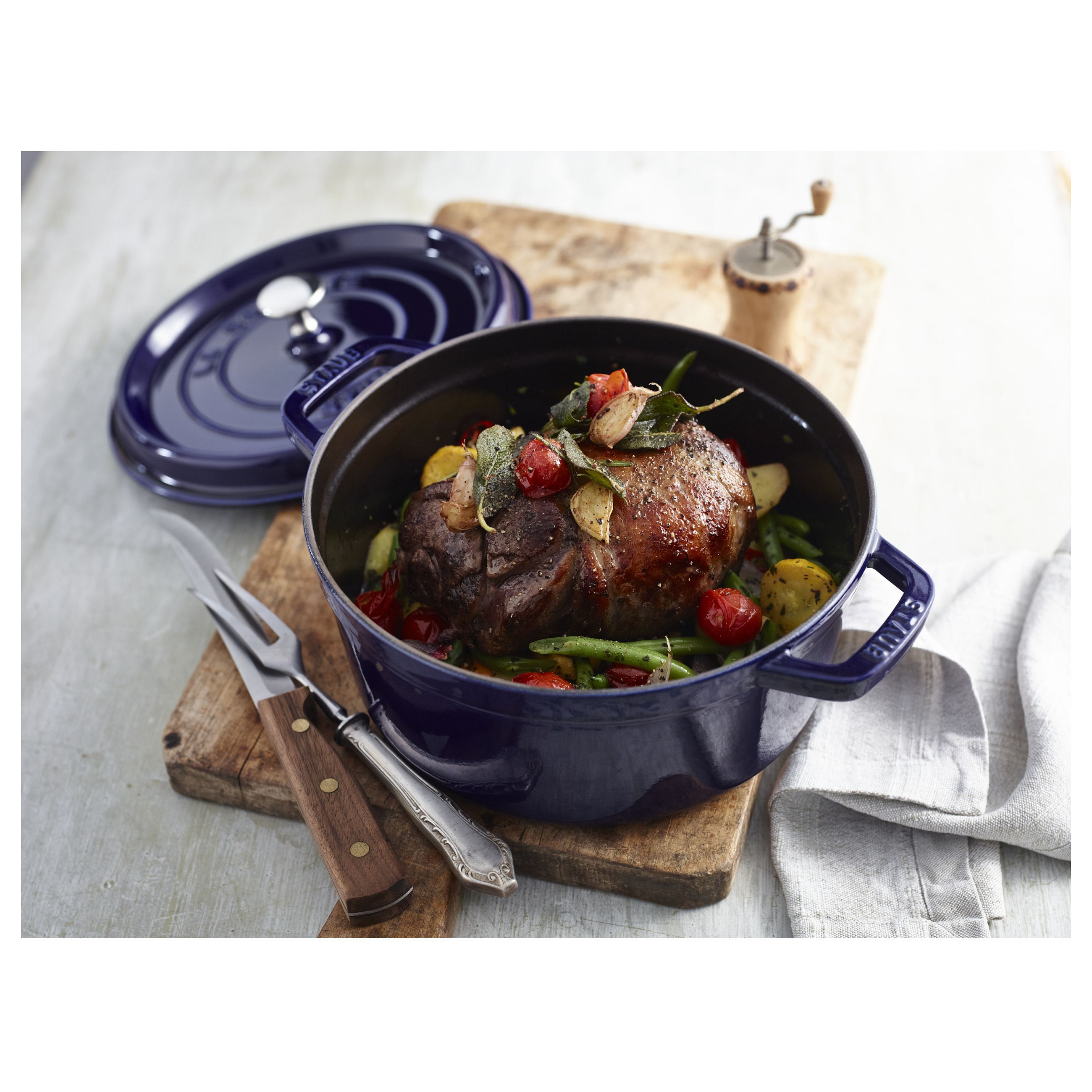 STAUB La Cocotte okrugli lonac od lijevanog željeza 24 cm, tamno plava boja-6