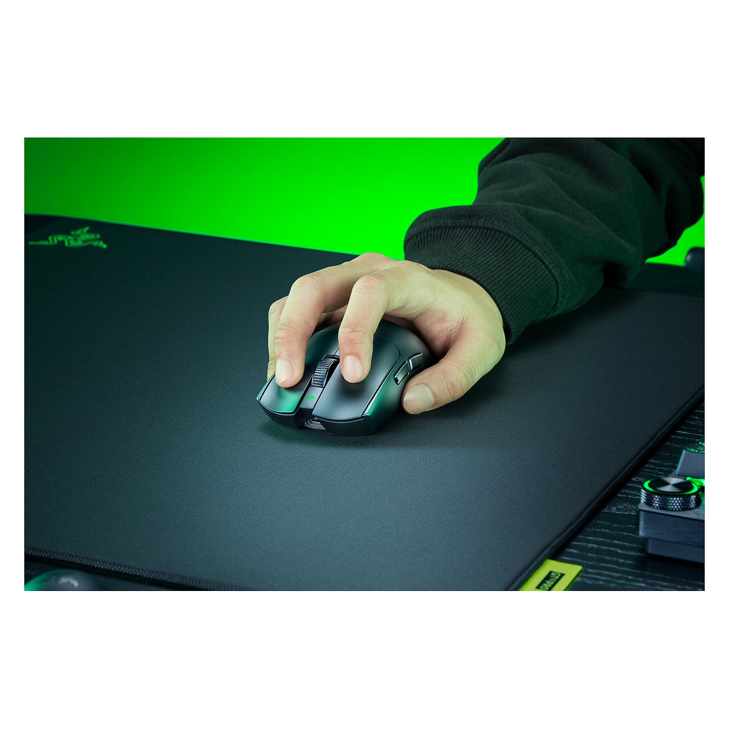 Bežični gaming miš RAZER Viper V3 Pro crna boja-3