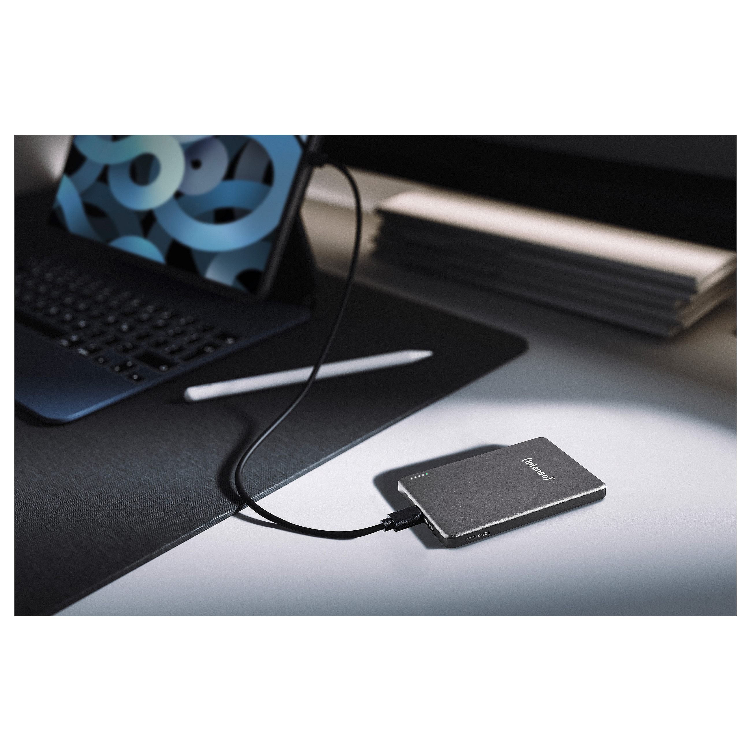 Prijenosna baterija INTENSO Magnetic Wireless MW5000 (5000 mAh) siva boja-14