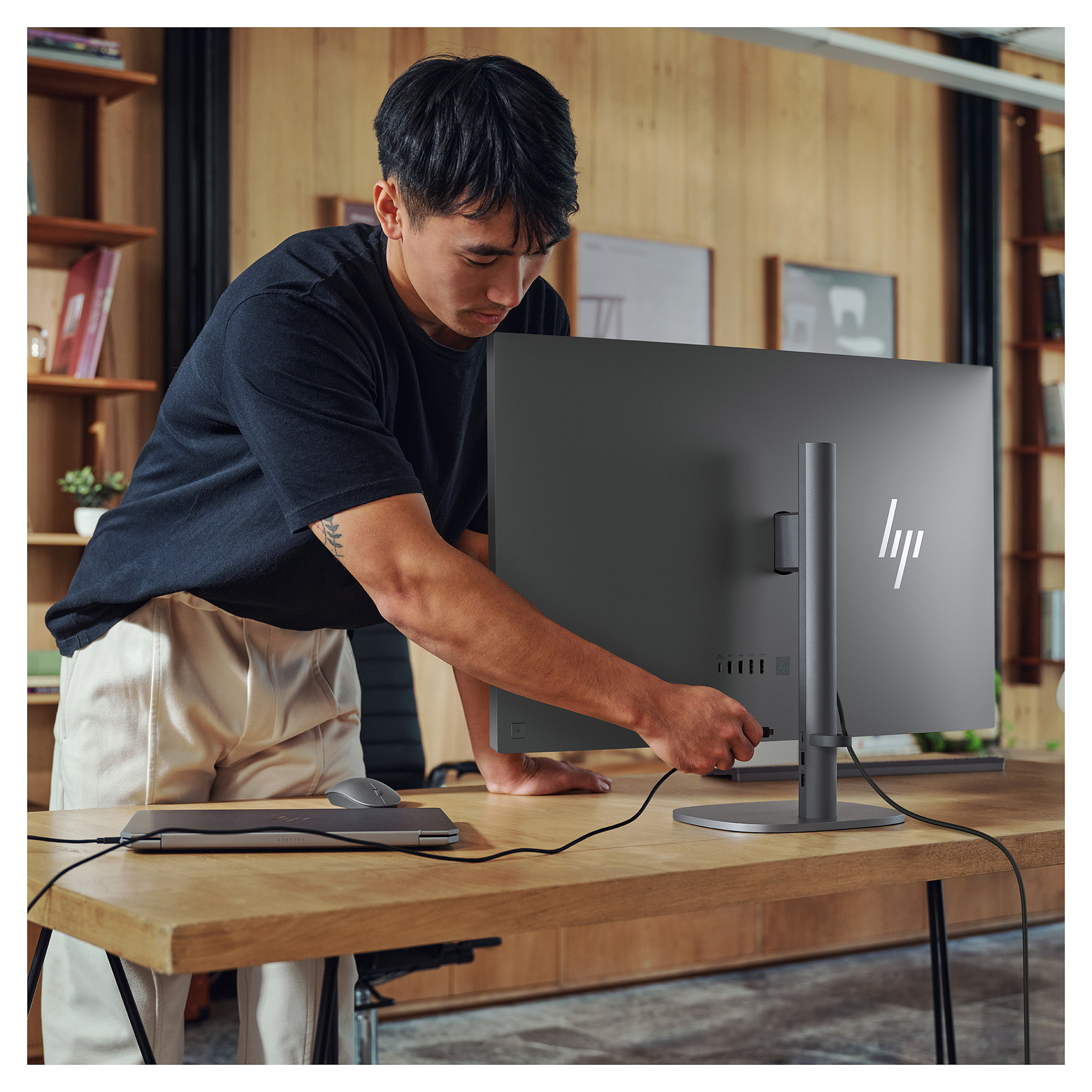 All-in-One računalo HP OmniStudio X 32-c0473ng (31,5", IPS, 3840 × 2160, Intel Core Ultra 7 155H, 16 GB, 1 TB SSD, Intel Arc Graphics, Windows 11 Home, DE tipkovnica, bijela-15