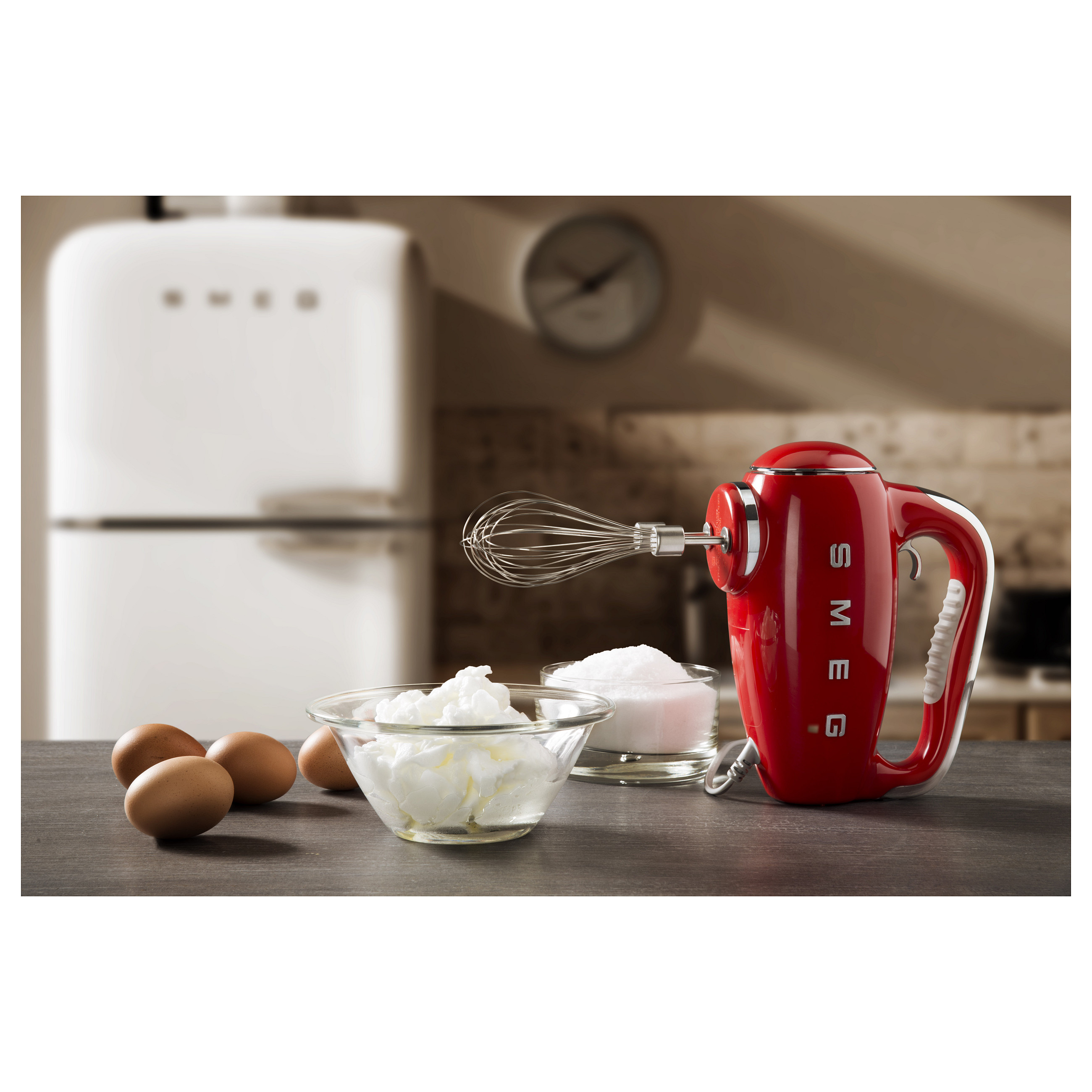 Ručni mikser SMEG HMF01RDEU 50's Style crvena boja-15
