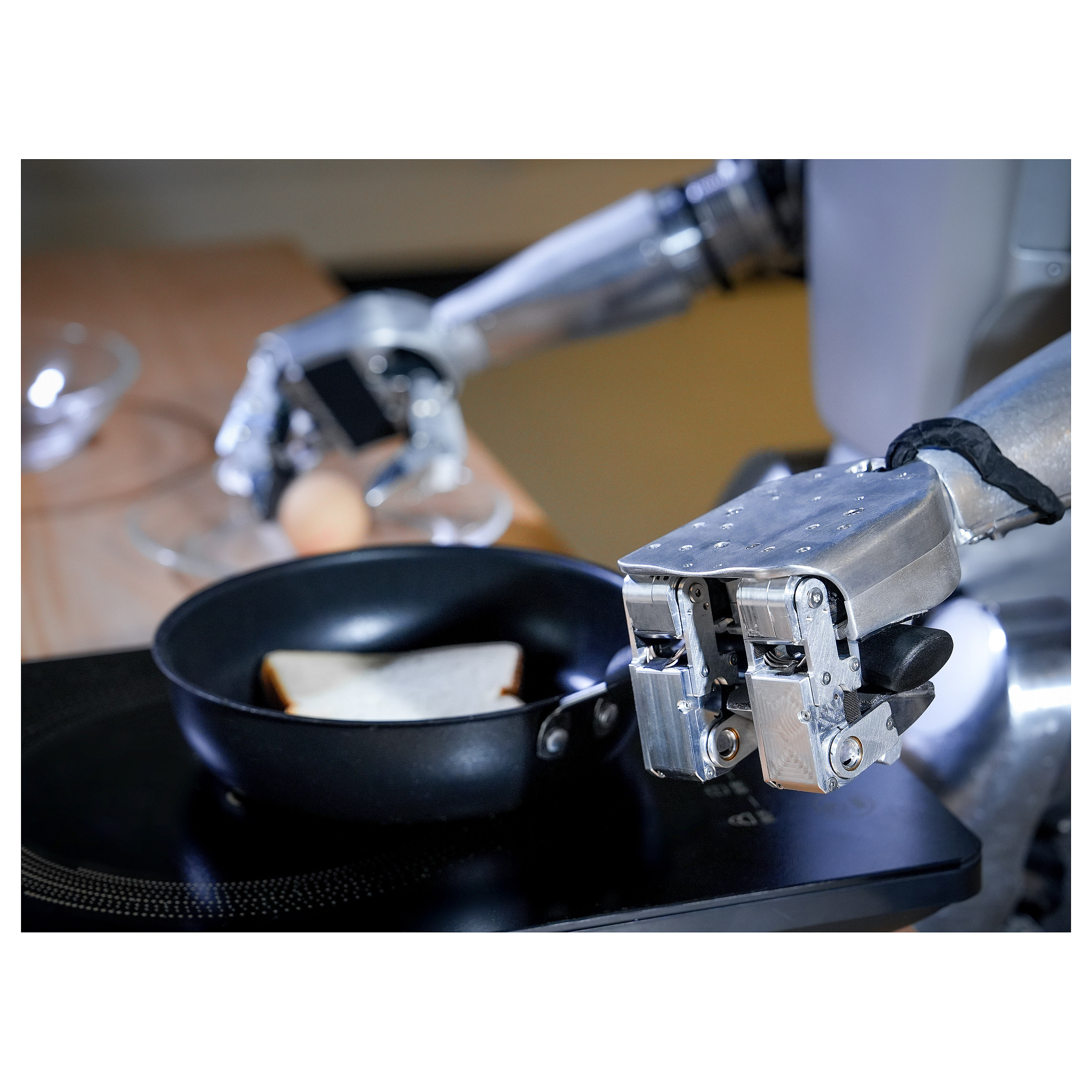 Humanoidni robot UNITREE G1 Basic-16