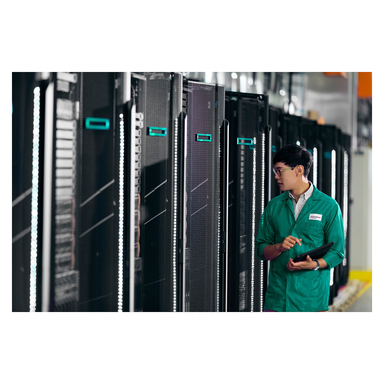 Set za konverziju HPE SFF NHP SATA za ProLiant servere (870555-B21)