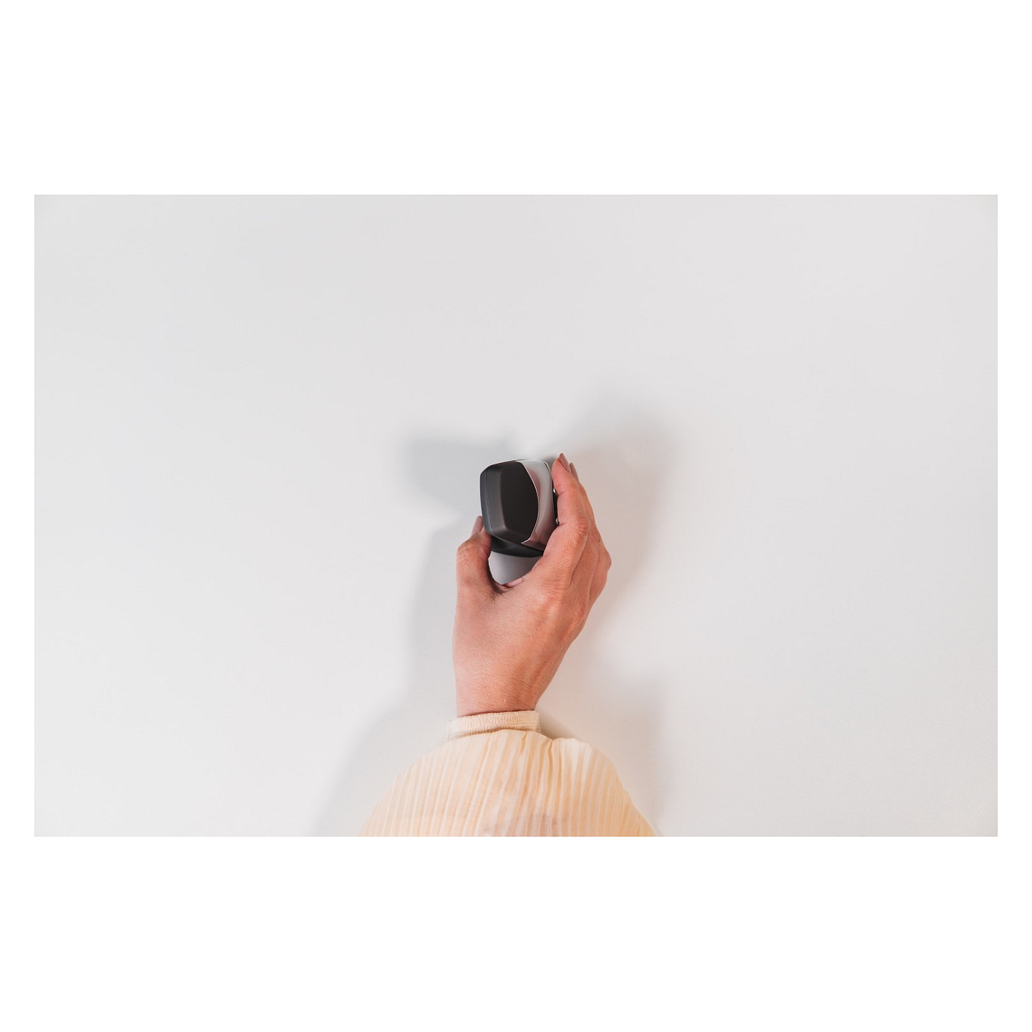 Vertikalni miš BAKKERELKHUIZEN DXT Precision Mouse Wireless-1