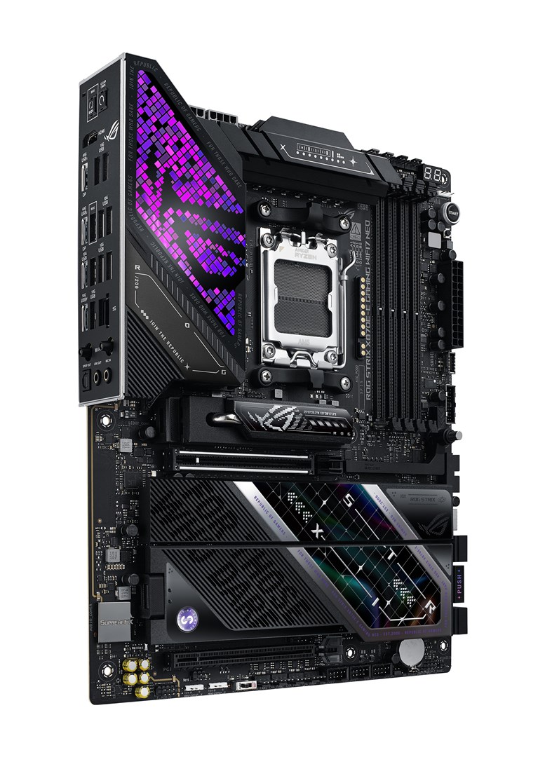 Matična ploča ASUS ROG STRIX X870E-E GAMING WIFI (AM5, ATX, DDR5, Wi-Fi 7)-1