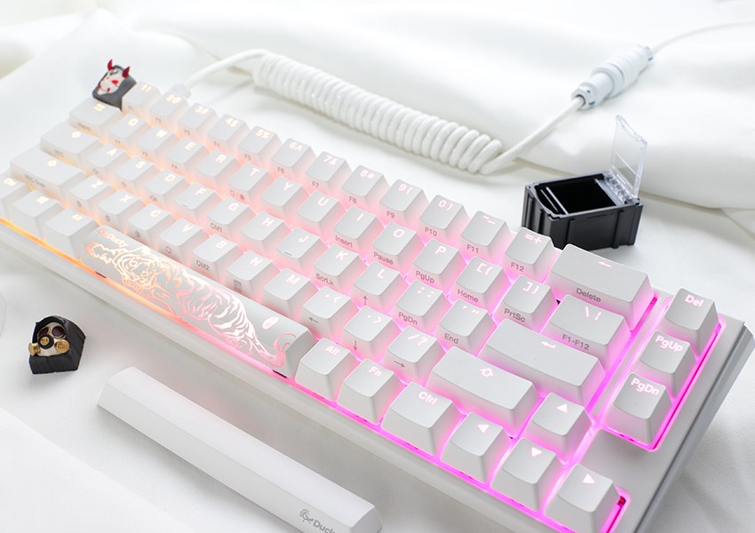 Mehanička tipkovnica DUCKY One 3 Classic SF Pure White (DE layout)-2
