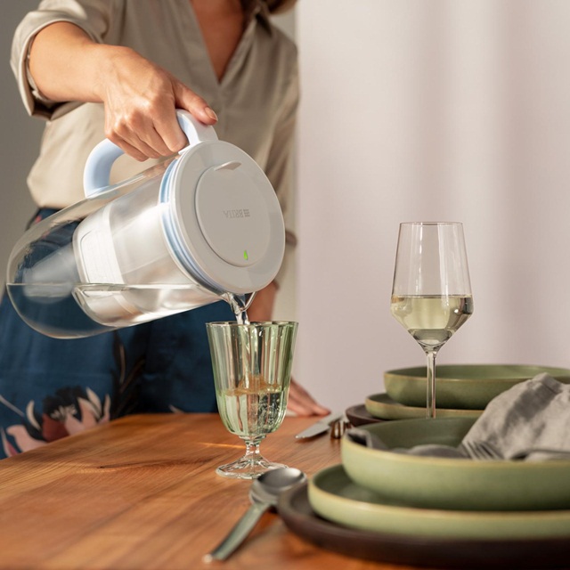 BRITA Glass+ stakleni vrč za filtriranje vode 2.5L plavi + 2 MaxtraPro patrone-5
