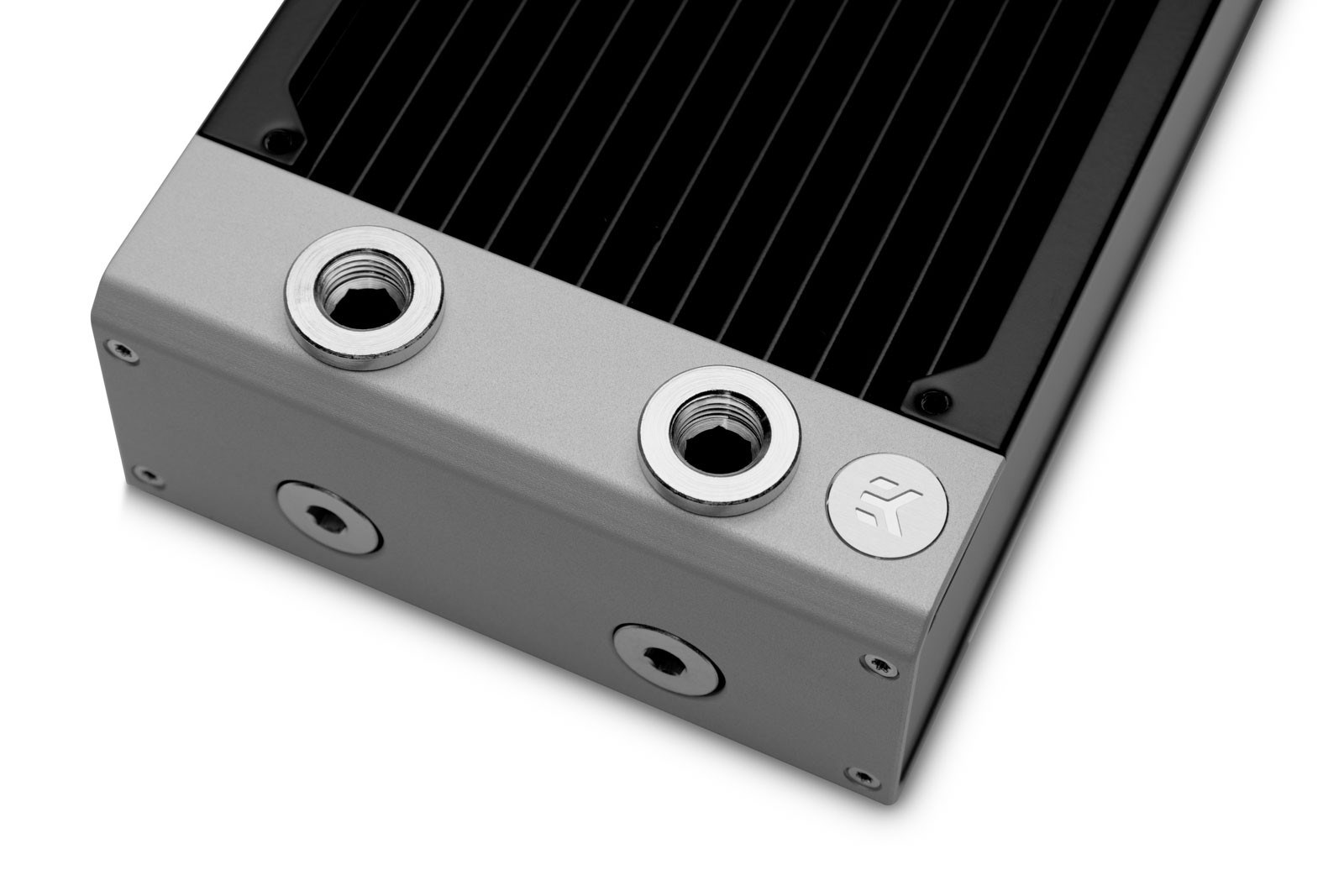 Radijator za vodeno hlađenje EK WATER BLOCKS Quantum Surface X360M, 360mm, crna boja-1