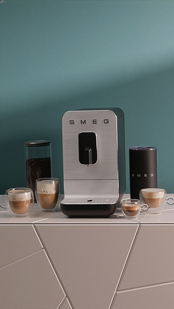 Automatski aparat za kavu SMEG BCC11BLMEU crna boja-12