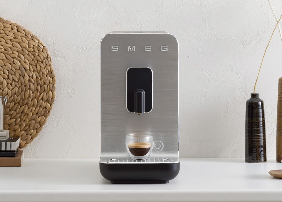 Automatski aparat za kavu SMEG BCC11BLMEU crna boja-28