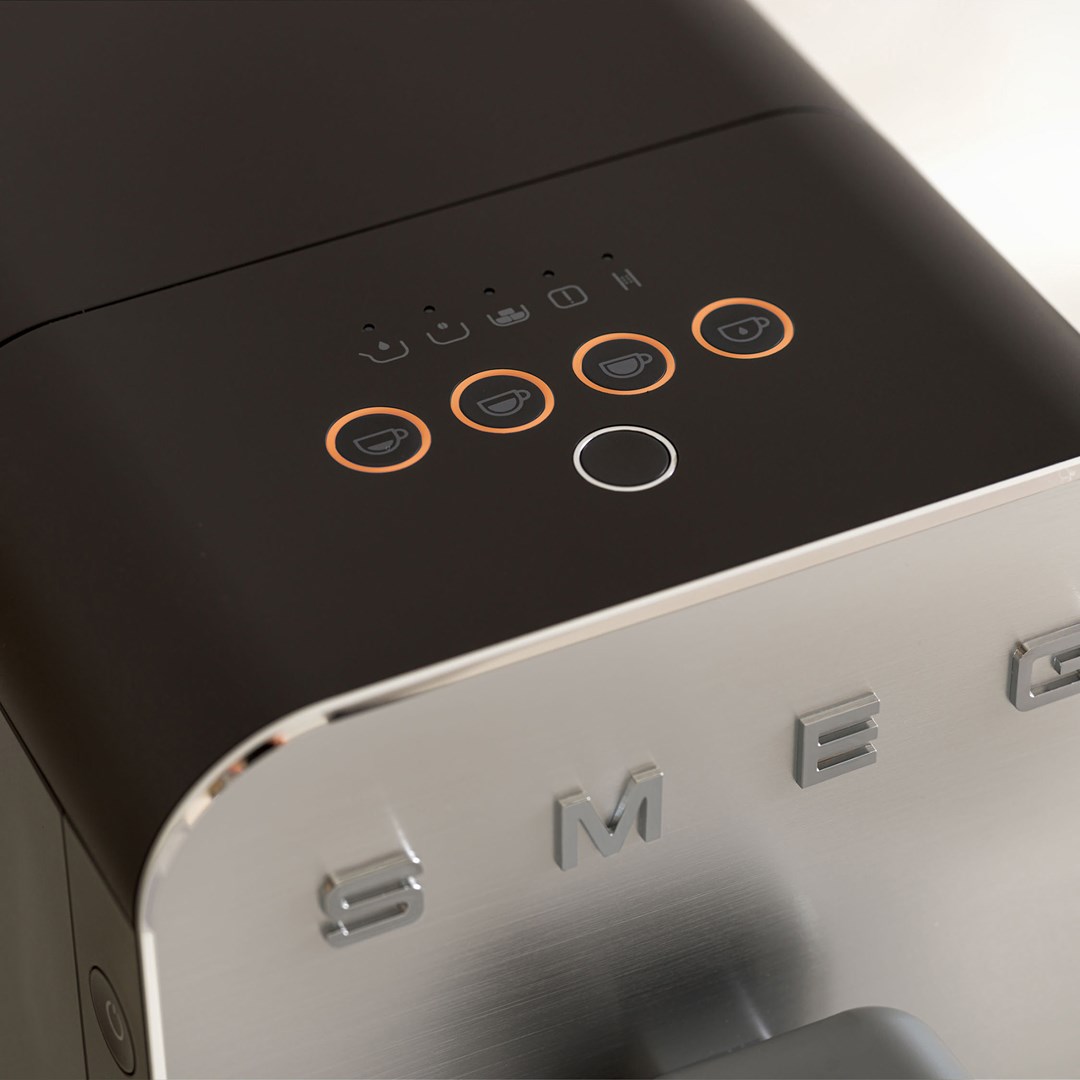 Automatski aparat za kavu SMEG BCC11BLMEU crna boja-25