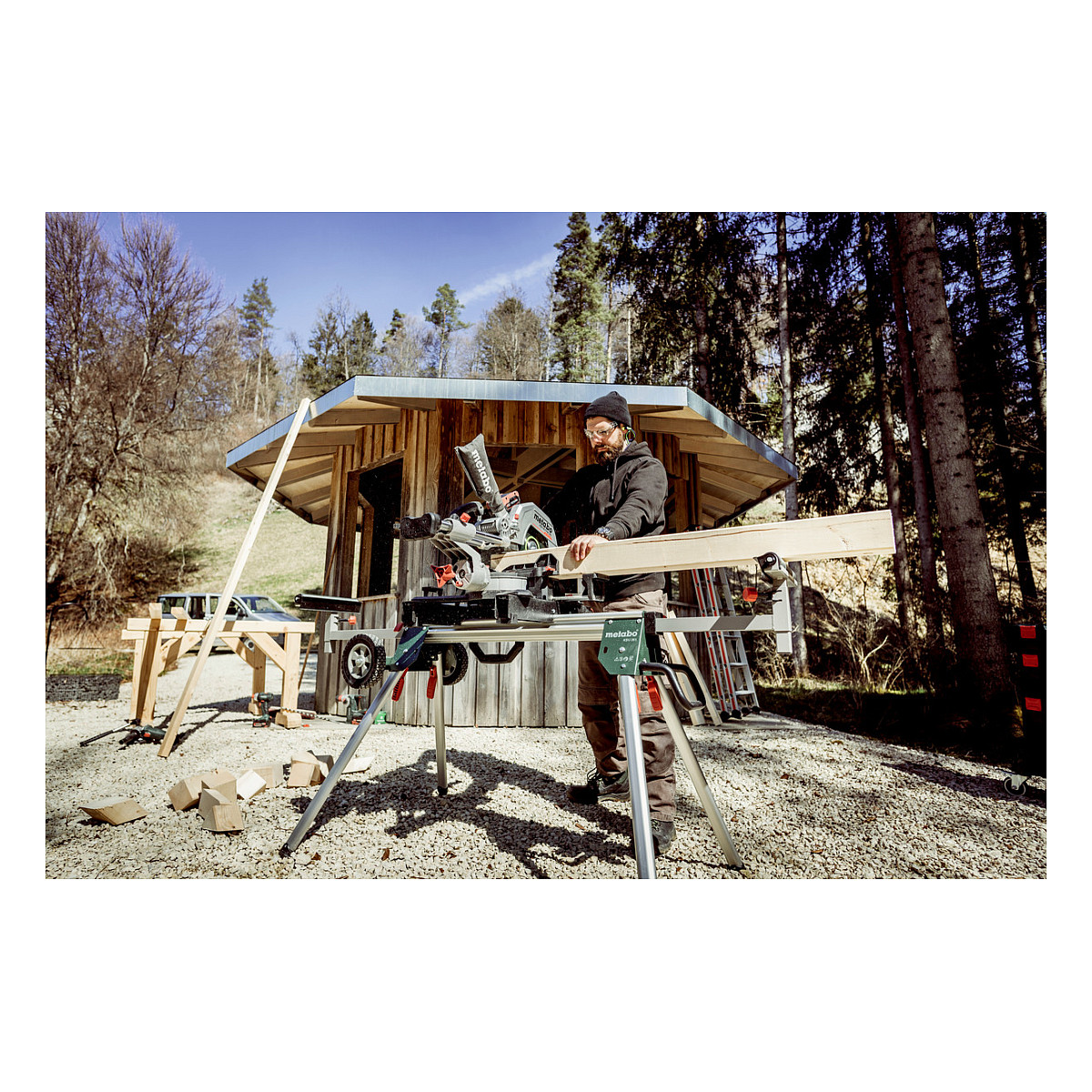 Aku potezna pila METABO KGS 18 LTX BL 305 (bez baterije i punjača)-1