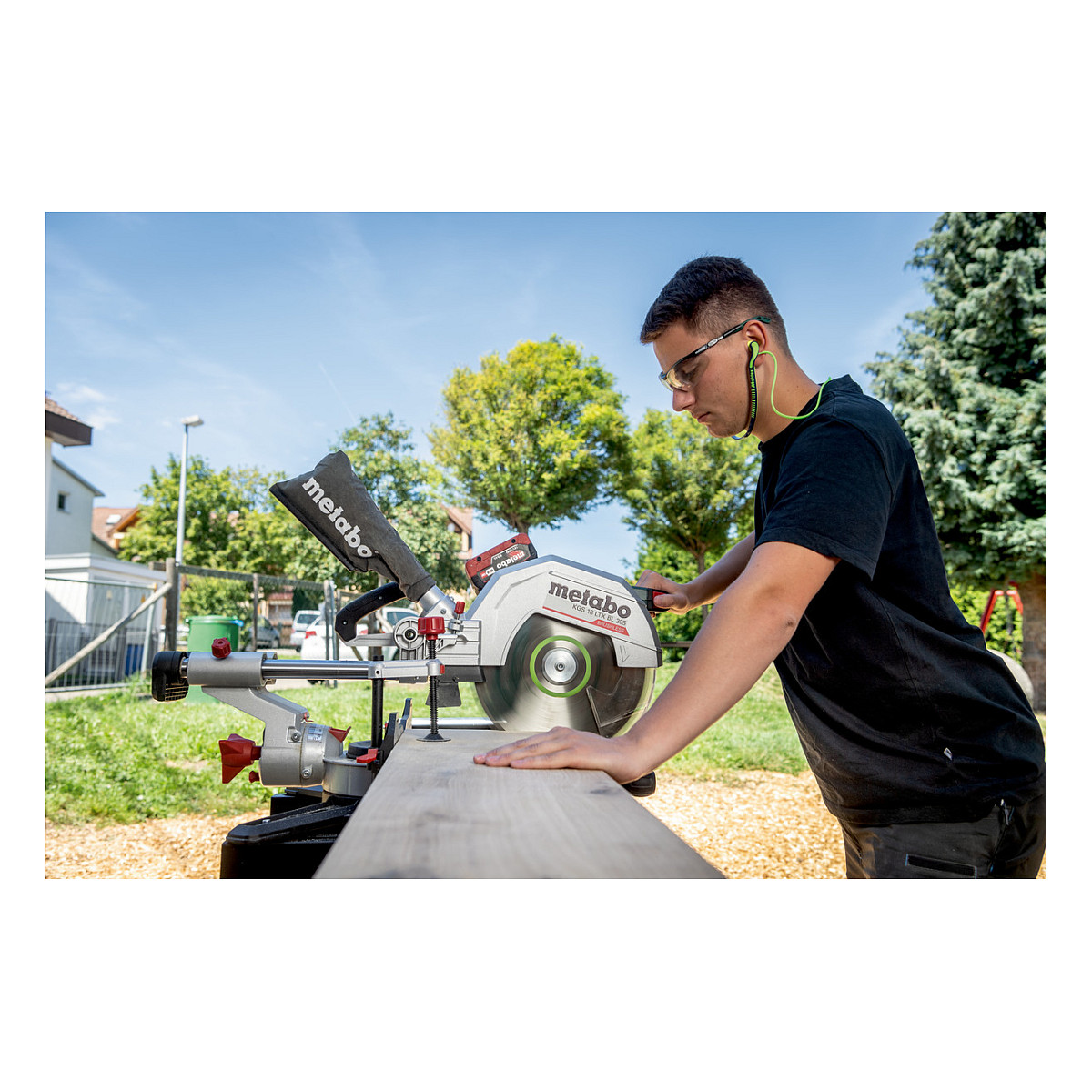 Aku potezna pila METABO KGS 18 LTX BL 305 (bez baterije i punjača)-3