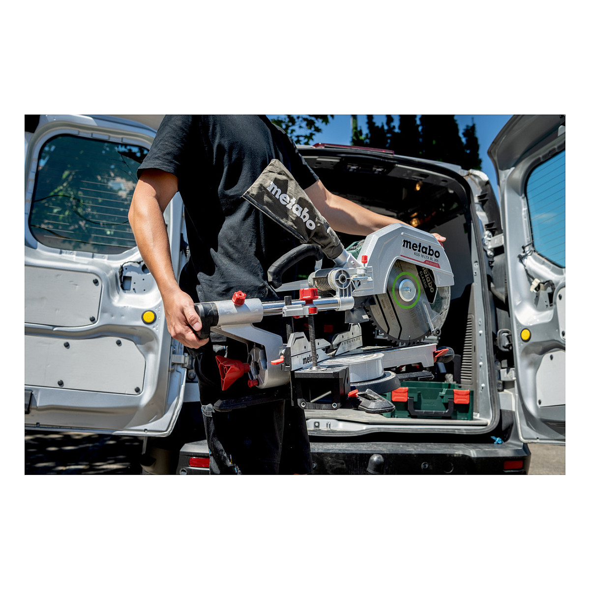 Aku potezna pila METABO KGS 18 LTX BL 305 (bez baterije i punjača)-7