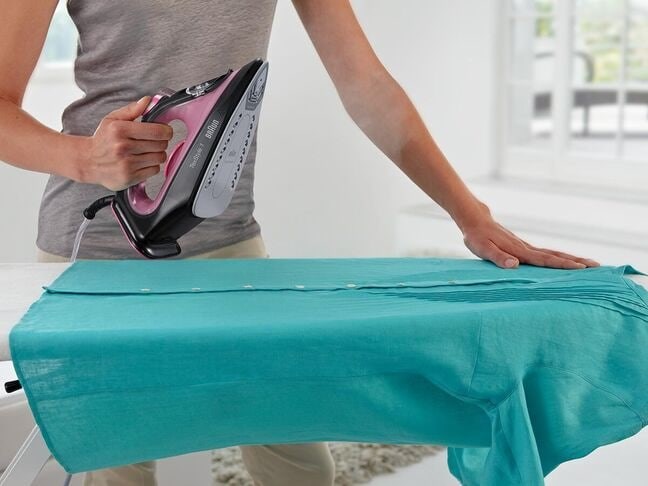 Braun TexStyle 1 Dry & Steam iron Ceramic soleplate 2000 W Black, Purple-3