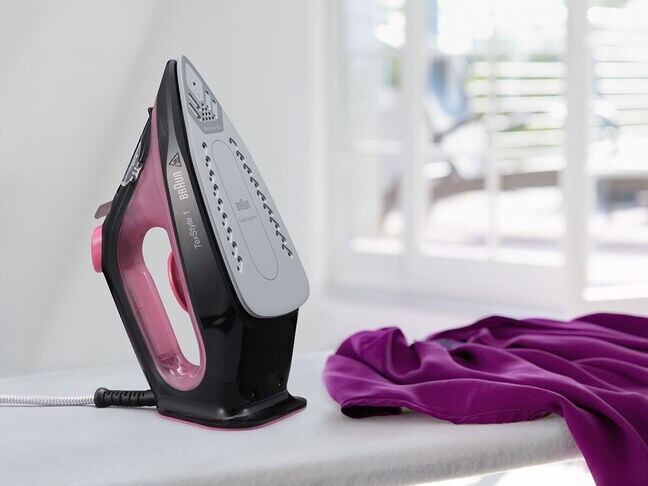 Braun TexStyle 1 Dry & Steam iron Ceramic soleplate 2000 W Black, Purple-4