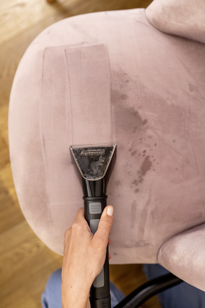 Uređaj za dubinsko čišćenje mrlja KARCHER SE 2 Car & Home