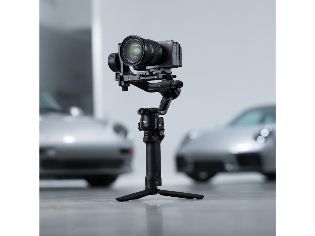 Gimbal stabilizator DJI RS 5 (3-osna stabilizacija, nosivost do 3 kg, do 14 h rada, crna boja)-5