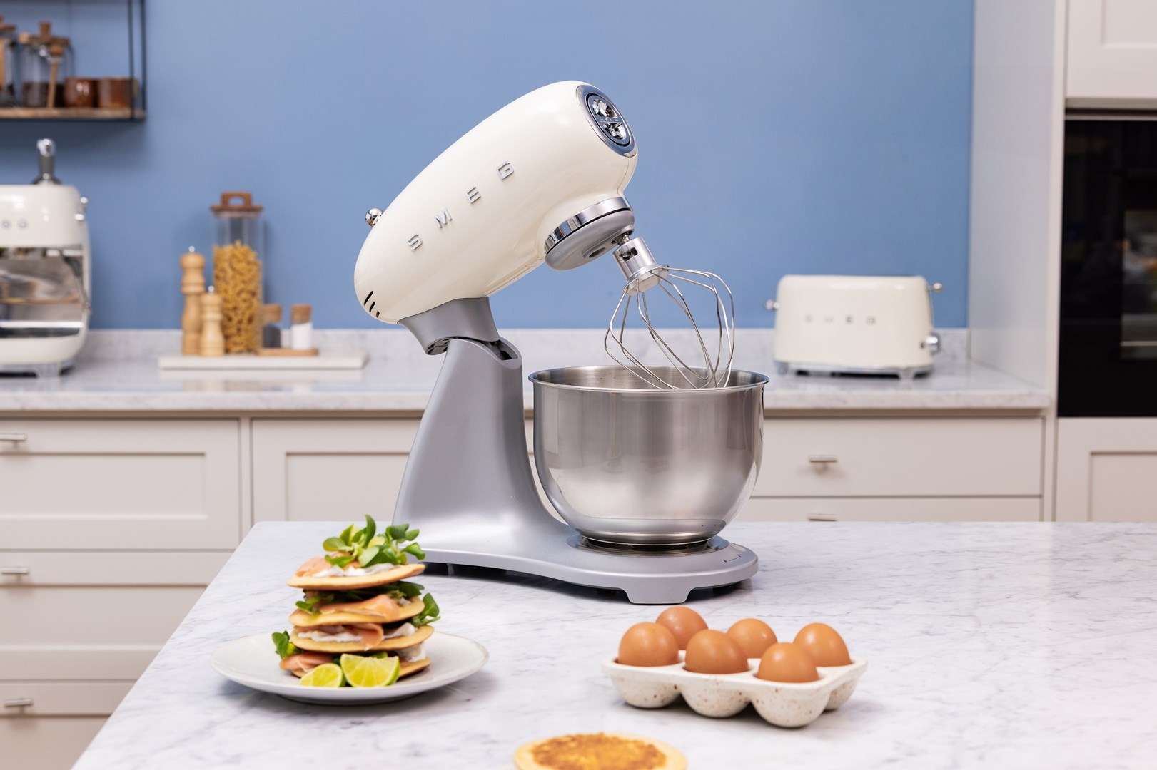 Smeg SMF04CREU mixer Stand mixer 800 W Cream-16