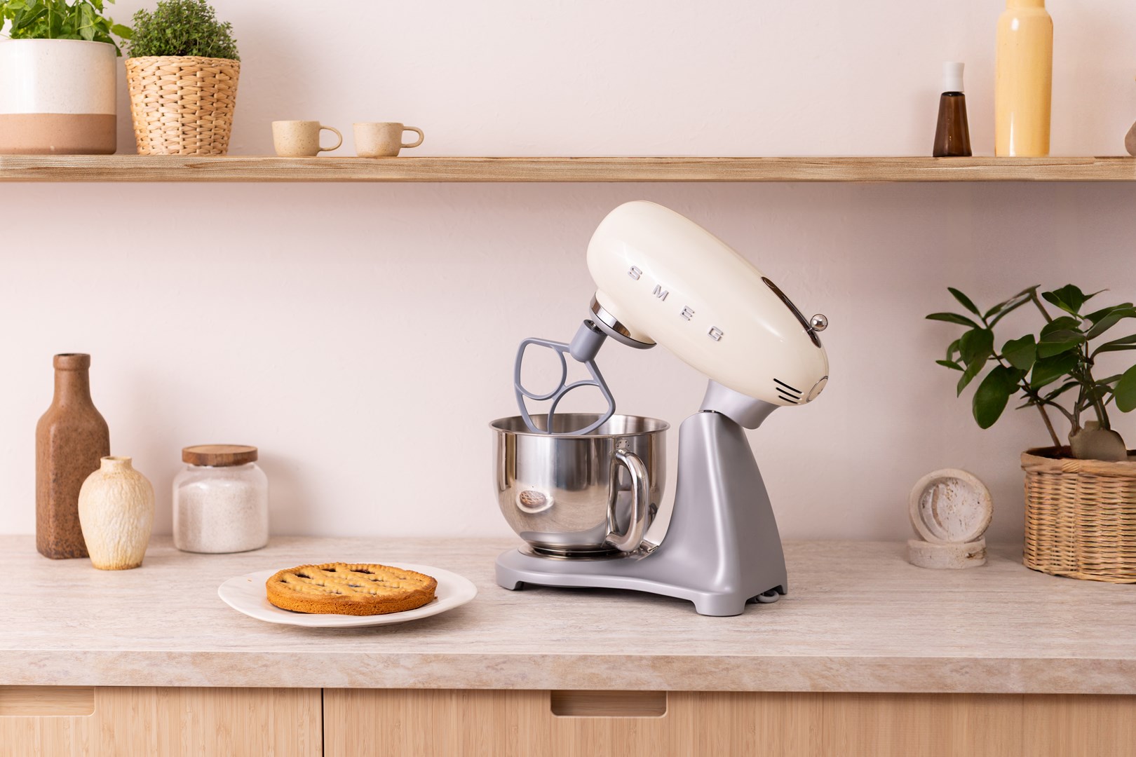 Smeg SMF04CREU mixer Stand mixer 800 W Cream-14