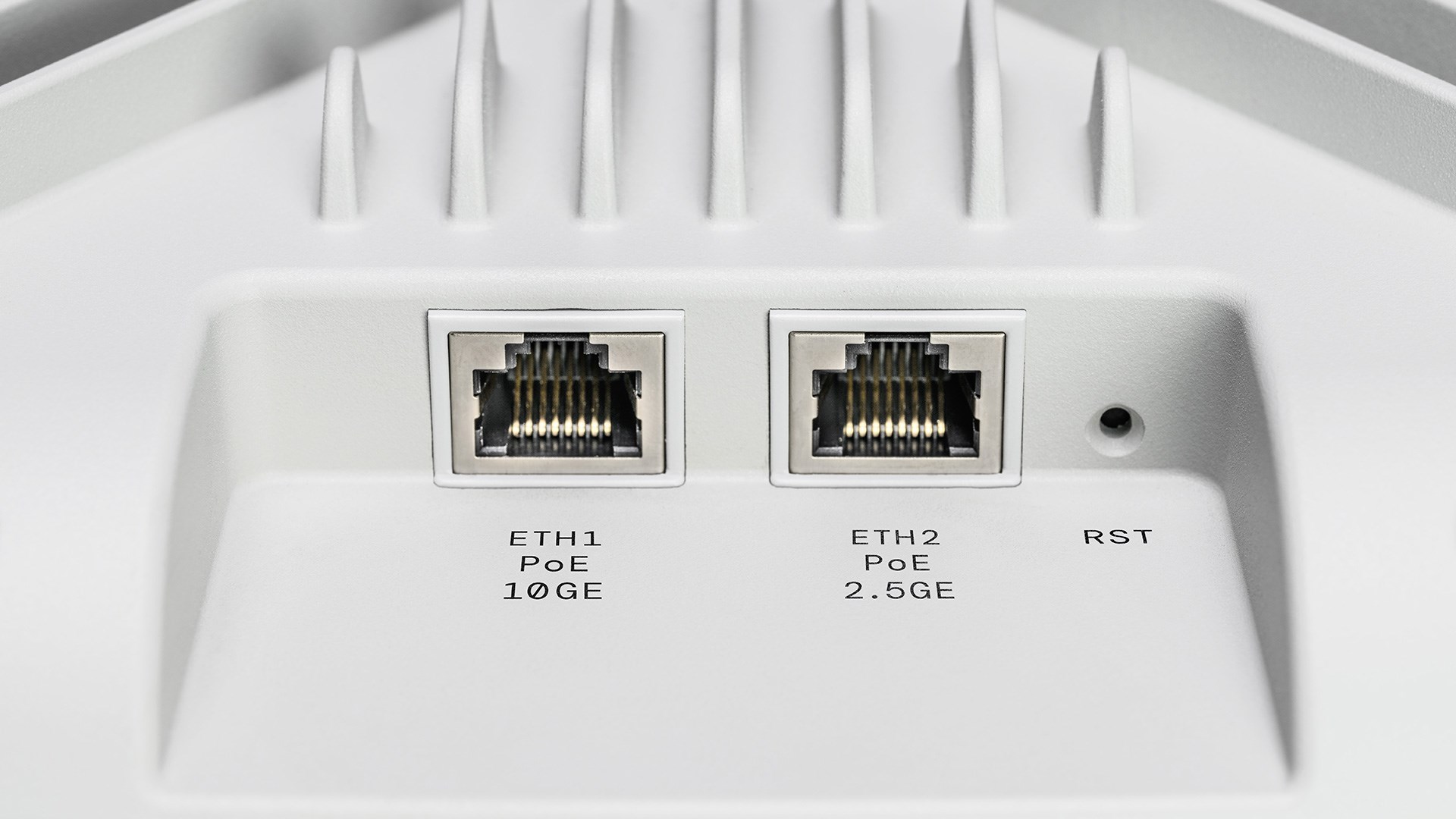 LANCOM LX-7200E 9600 Mbit/s White Power over Ethernet (PoE)-2