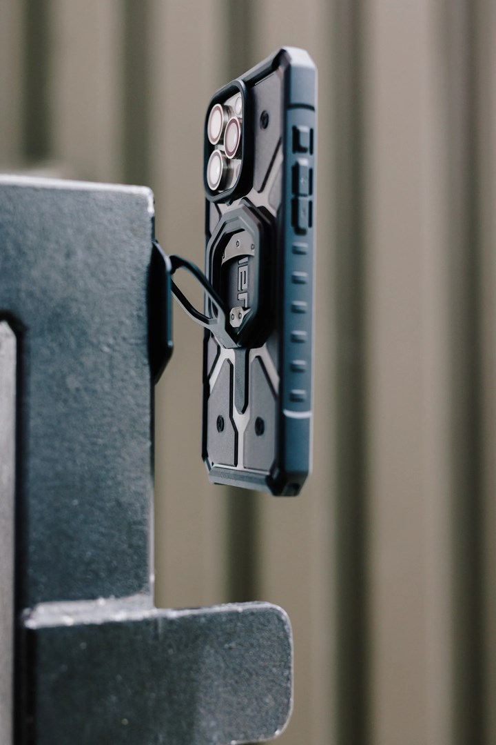 Urban Armor Gear Monarch Mag2 Dual Magnetic Ring Stand Kickstand-9