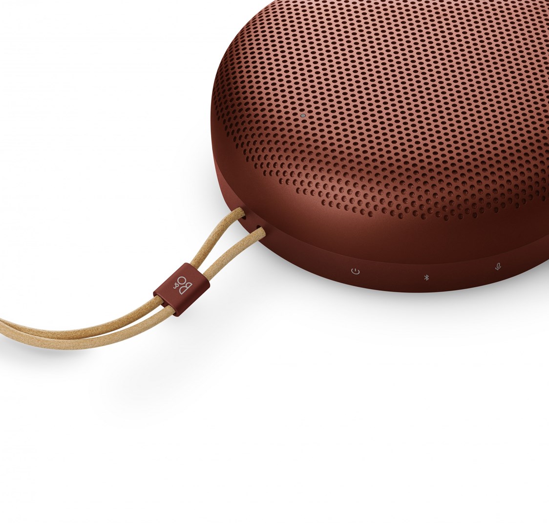 Bang & Olufsen BeoSound A1 3rd Gen Stereo portable speaker Red 60 W-4