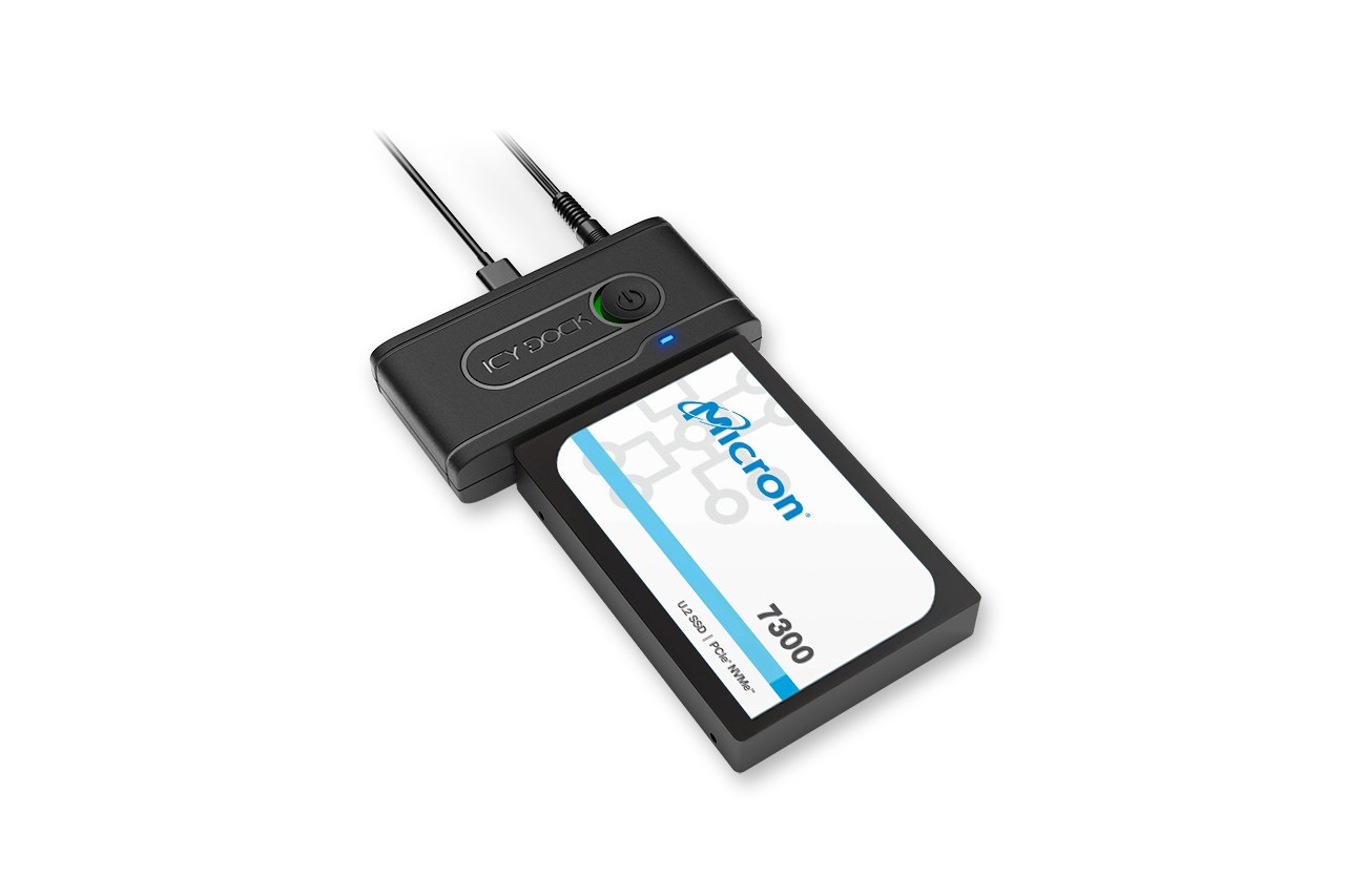 Adapter ICY DOCK EZ-Adapter Ex MB931U-1VB R1 za U.2 NVMe SSD (USB-C/A, 10Gbps)-7