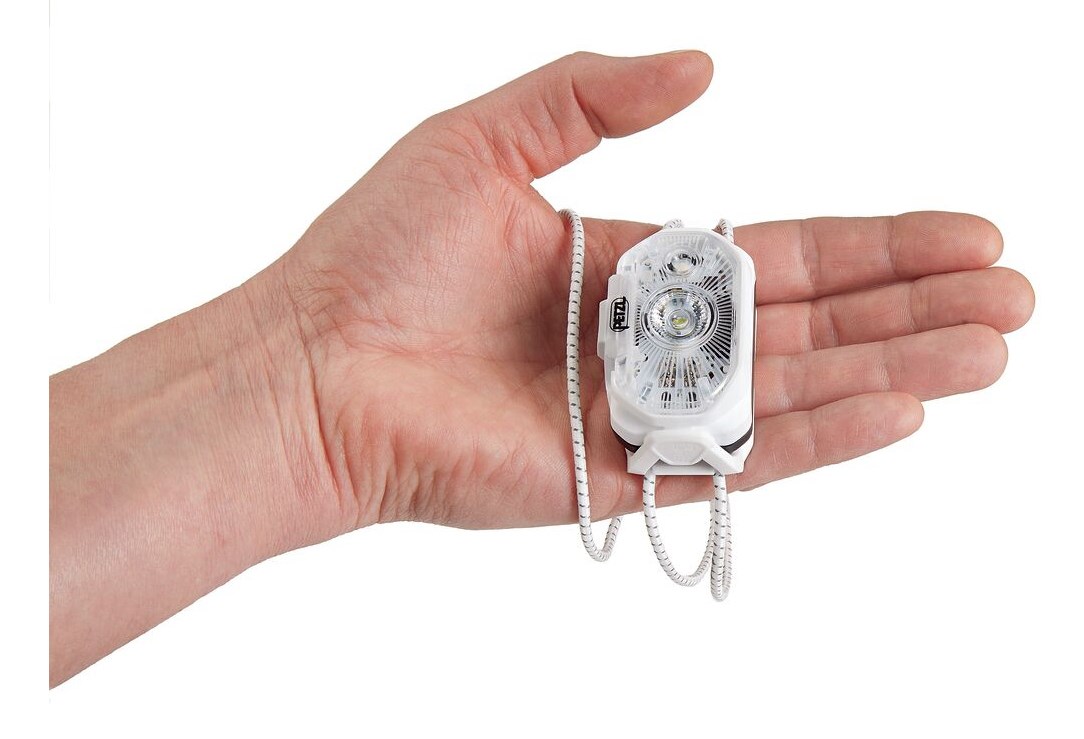 Naglavna svjetiljka PETZL SWIFT RL (1100 lumena) bijela boja-1