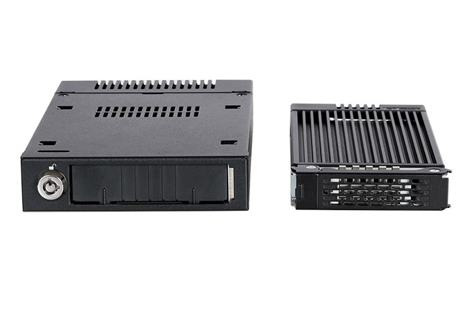 Ladica za M.2 NVMe SSD ICY DOCK ToughArmor MB601M2K-1B (za 3.5" ležište)-7