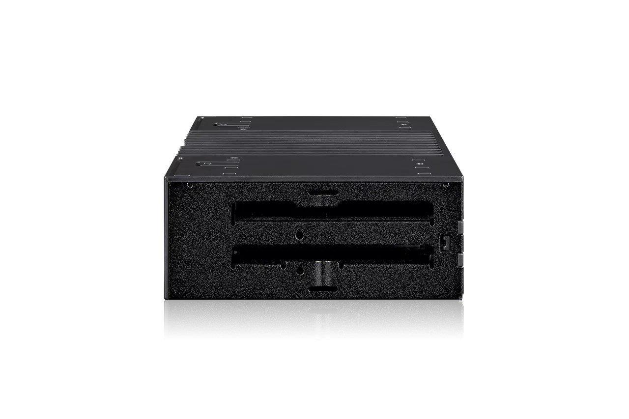 Icy Dock MB024SP-B storage drive enclosure HDD/SSD enclosure Black 2.5"-3