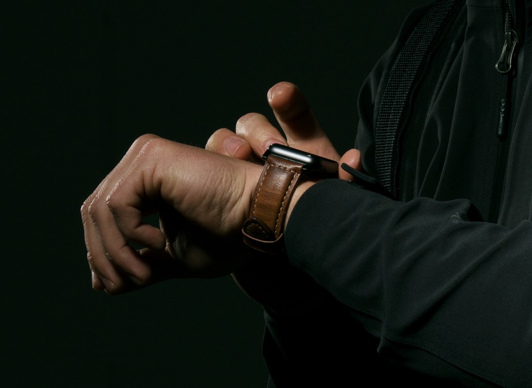 Remen NOMAD Traditional Strap za Apple Watch (42/44/45/49mm) smeđa koža-10