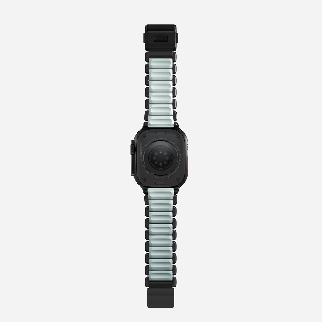 Remen za pametni sat NOMAD Titanium Band za Apple Watch (49/45/44/42mm), crna boja-9
