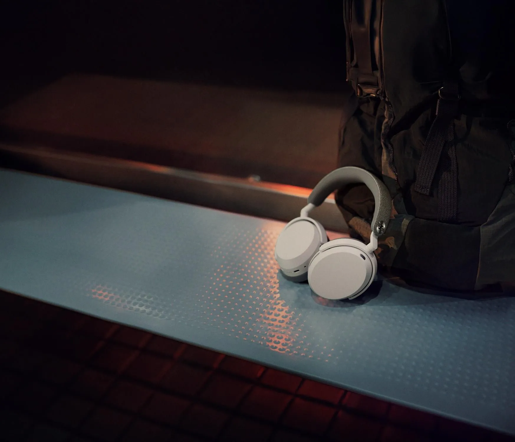 Slušalice SENNHEISER Momentum 5 Wireless (bežične, Over-ear, ANC, Bluetooth 5.4, bijela boja) PREORDER-7