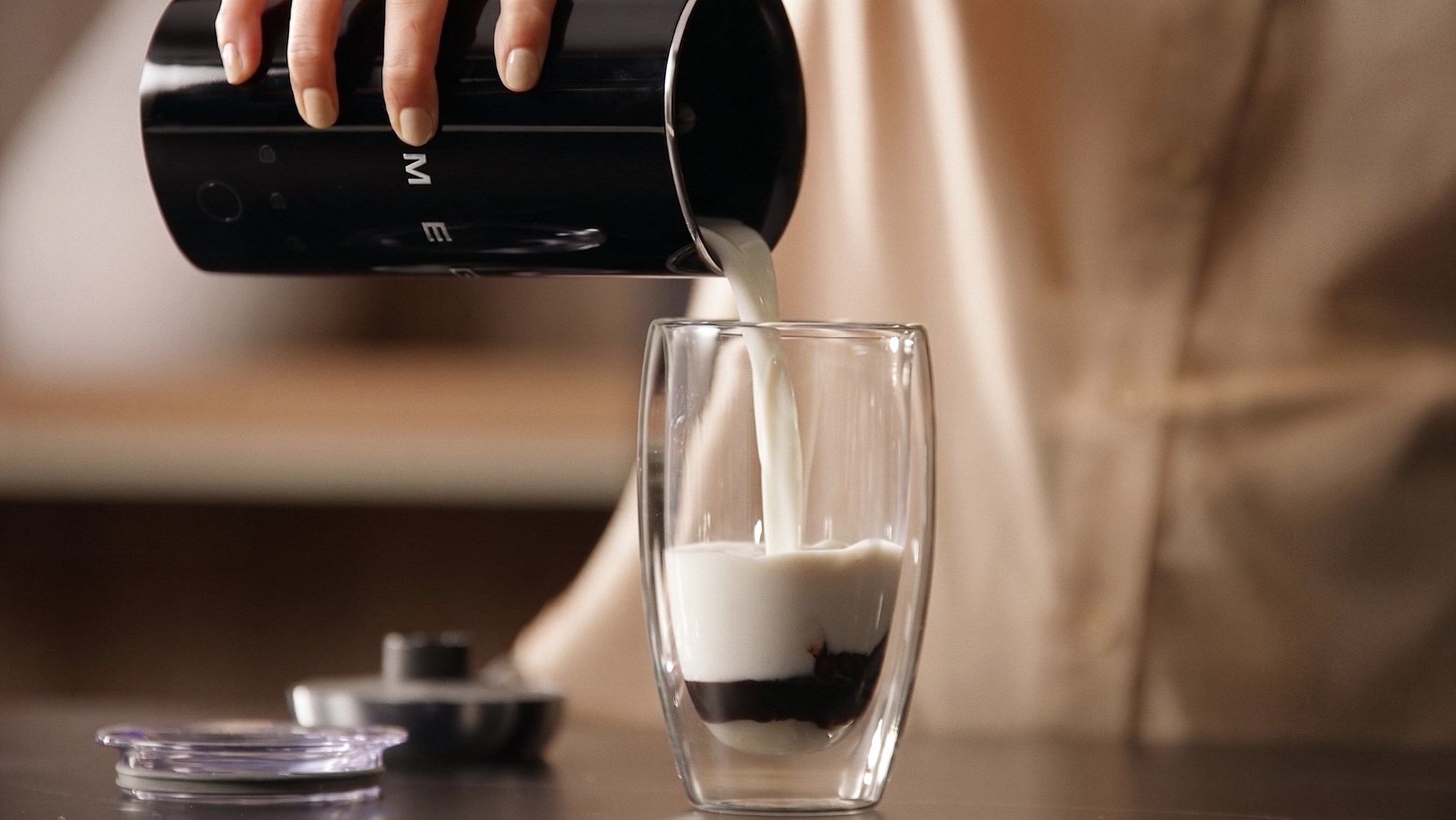 Smeg MFF02BLEU milk frother/warmer Automatic milk frother/warmer Black-24