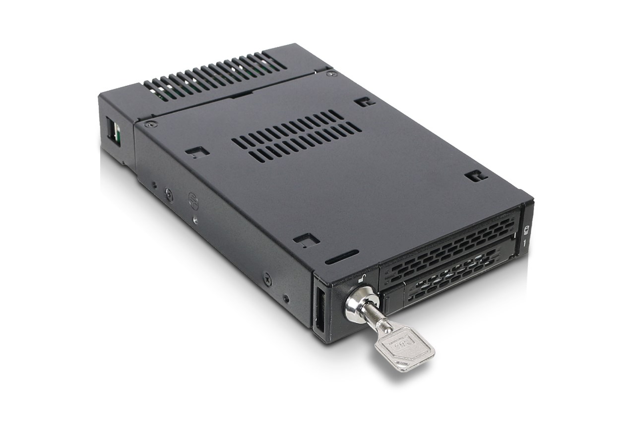 Icy Dock MB833M2K-B storage drive enclosure SSD enclosure Black M.2-4