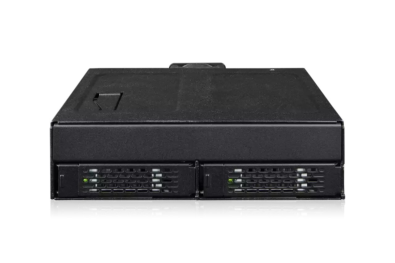 Icy Dock MB105VP-B storage drive enclosure SSD enclosure Black 2.5"-0