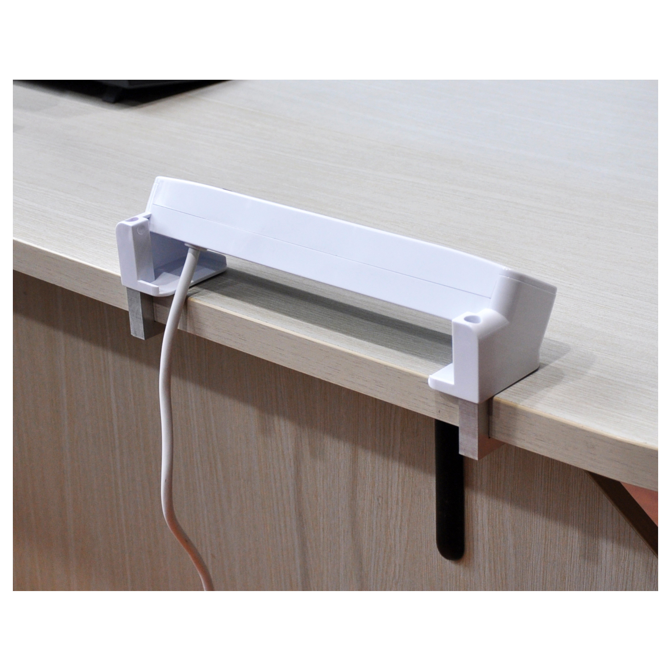 Equip Steckdosenleiste CEE7/7 90Â°->3xSchuko/2xUSBC+USBA-3