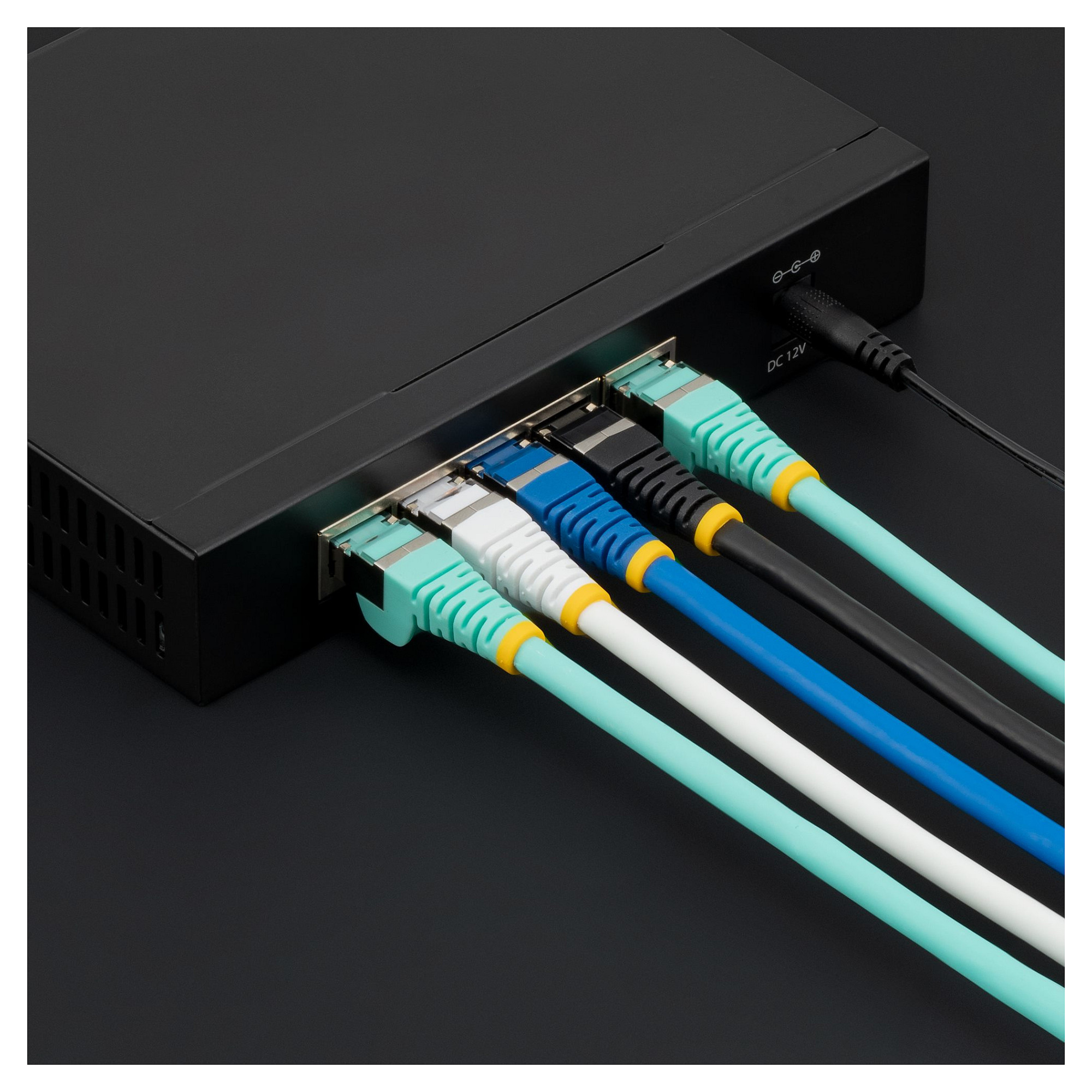 Mrežni kabel STARTECH.COM CAT6a S/FTP 5m (LSZH, 10GbE), crna boja-4