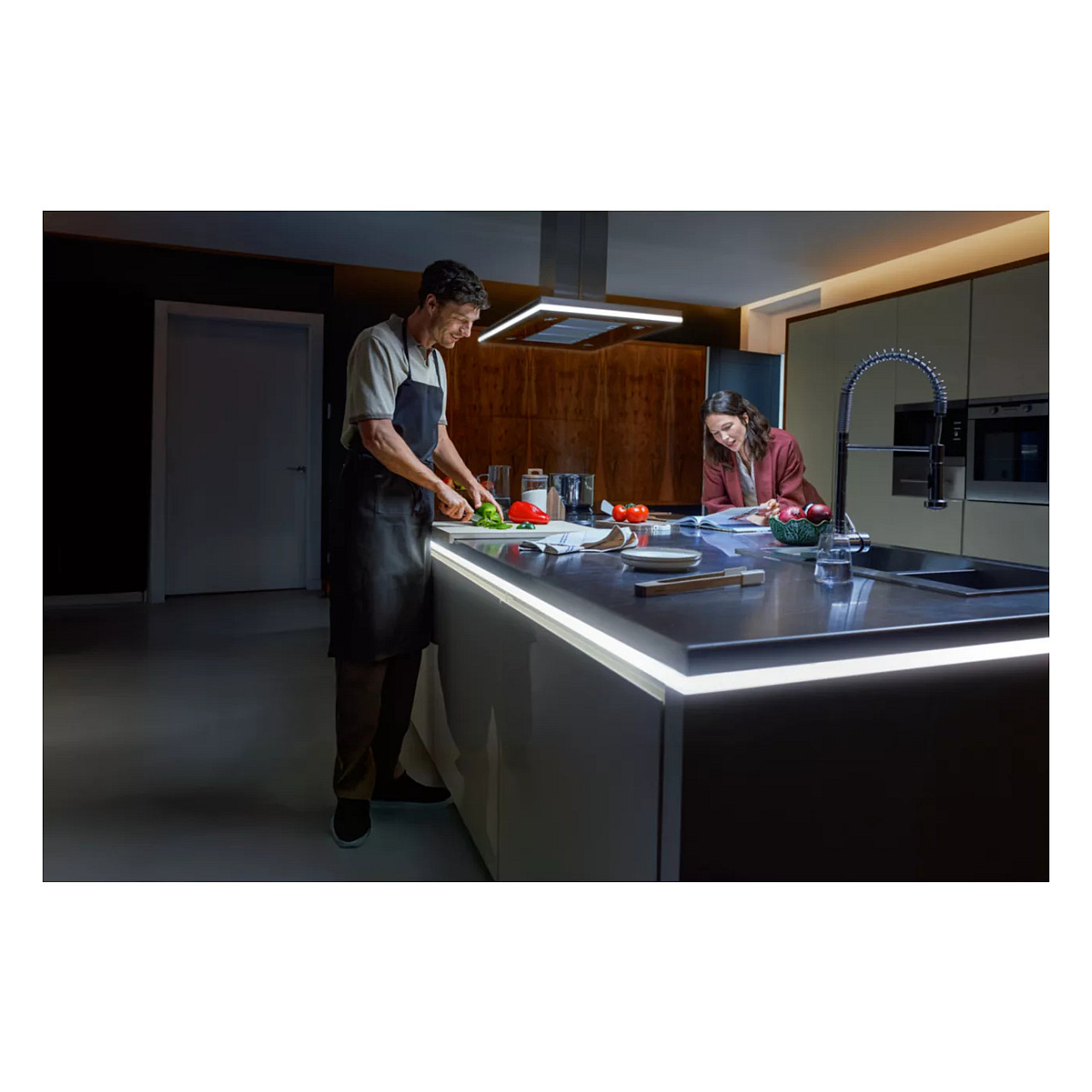 Philips Hue Omni Glow Gradient CSP Lightstrip 10m EU-5