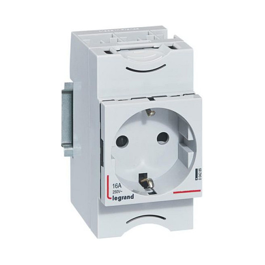 Modularna utičnica LEGRAND 004285 za DIN šinu (16A, 2.5 modula)-0
