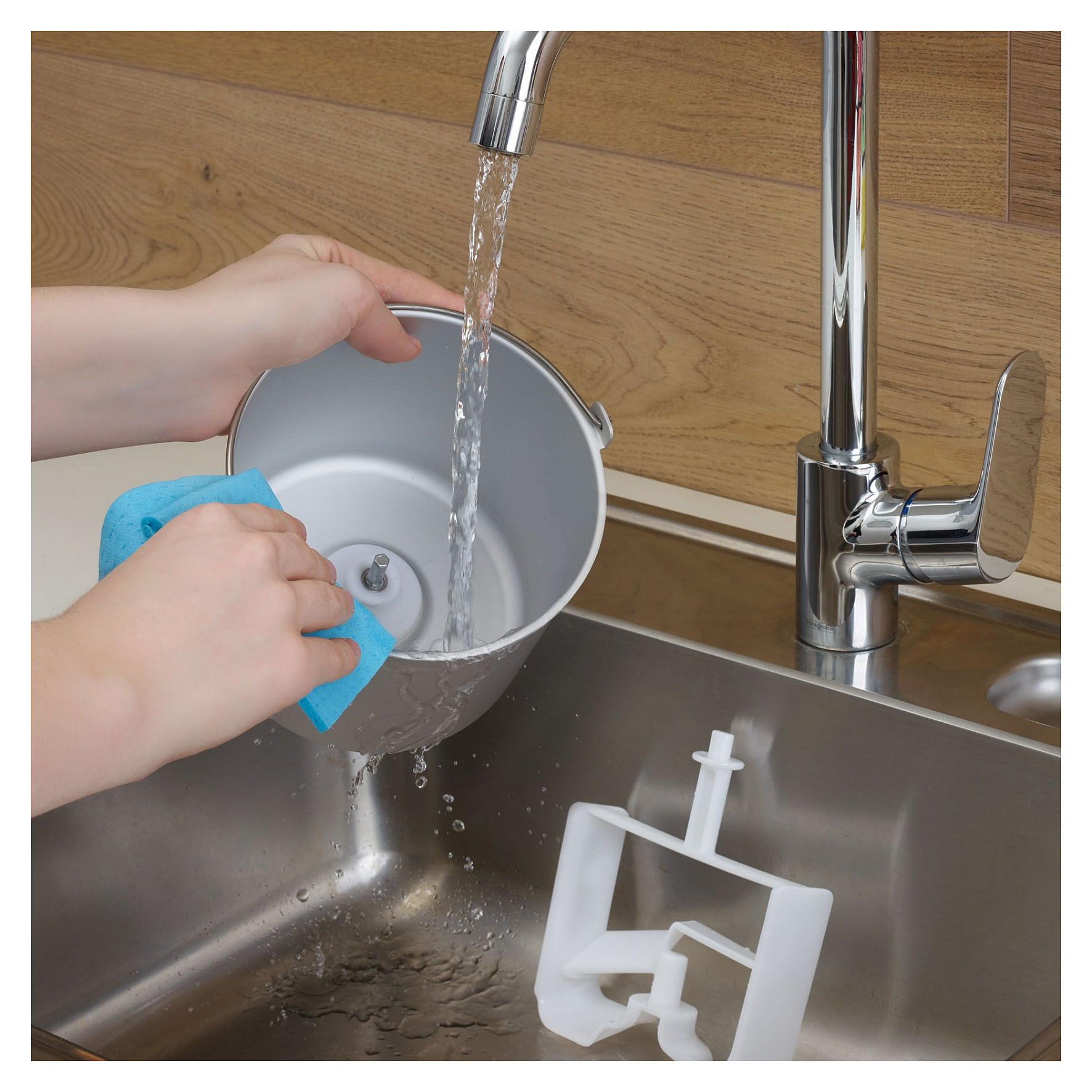 Aparat za sladoled i jogurt SEVERIN EZ 7406, 2 L-4