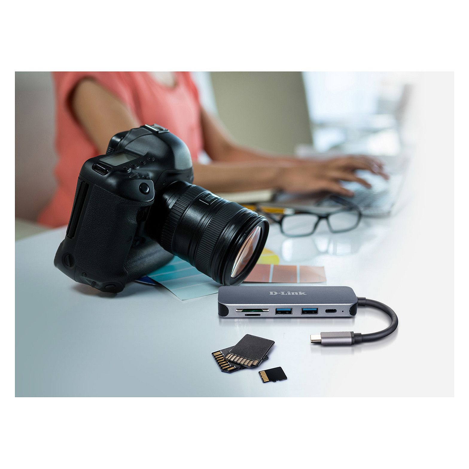D-Link DUB-2325/E 5-in-1 USB-C Hub-2
